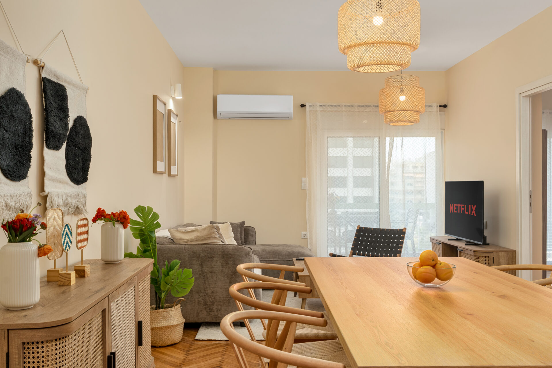 Leof.Syggroy Living room Athens